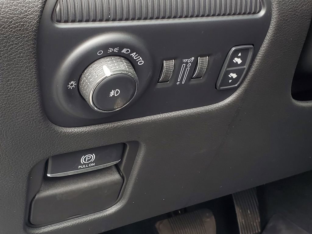 Used 2024 Jeep Wagoneer 4WD image 16