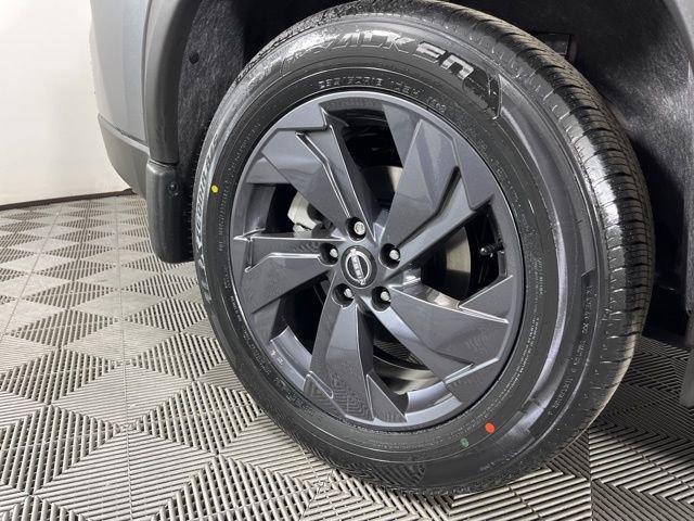 New 2026 Nissan Rogue SV w/ Cold Weather Package image 15