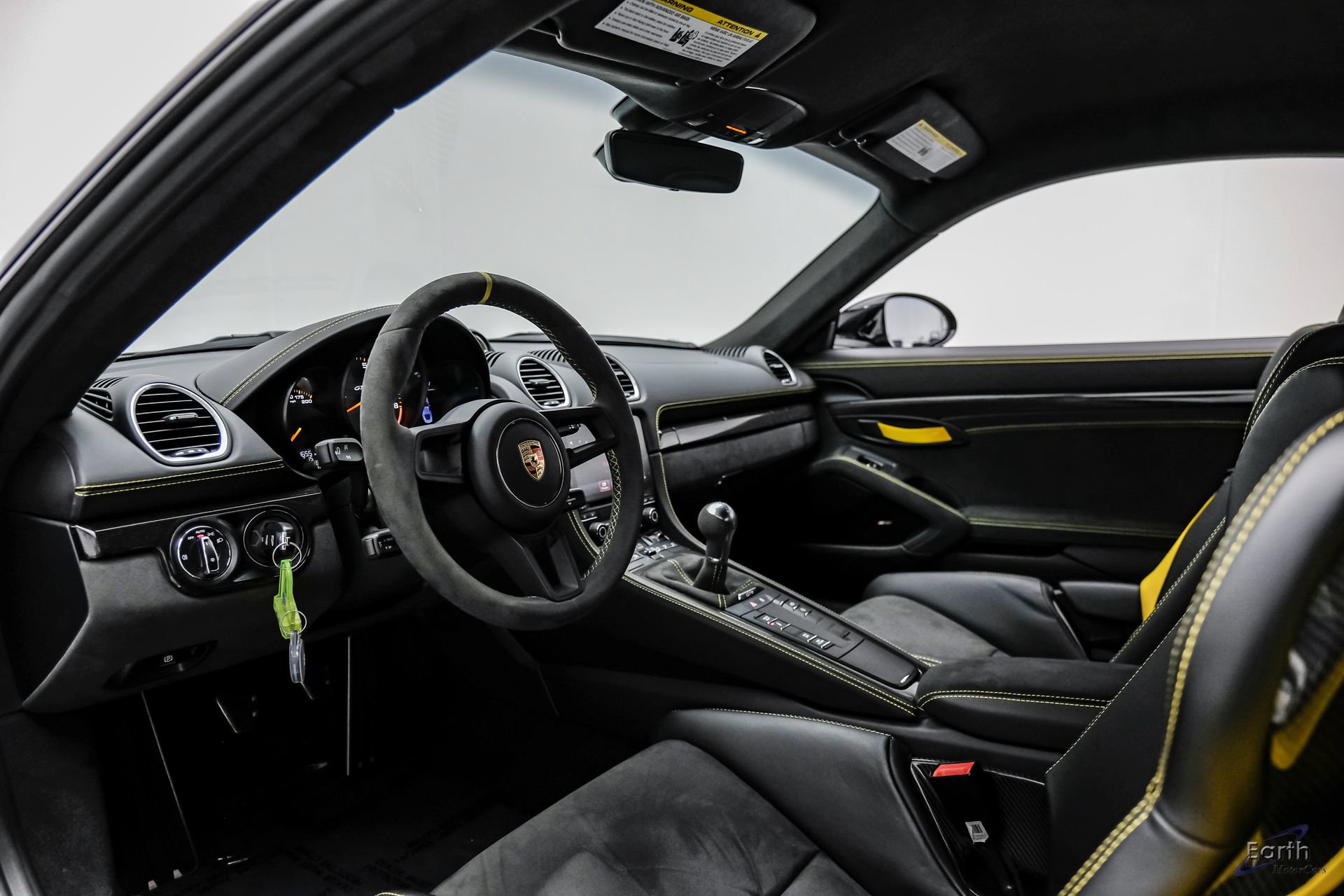 Used 2023 Porsche 718 Cayman GT4 RWD image 41
