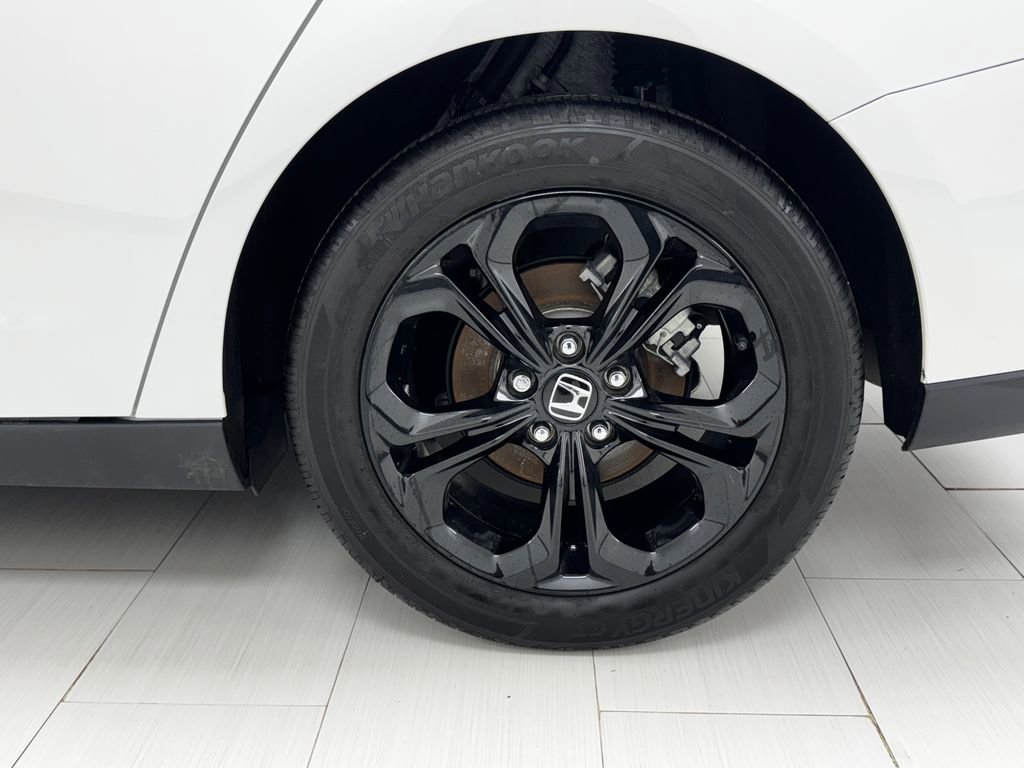Used 2025 Honda Accord SE image 40