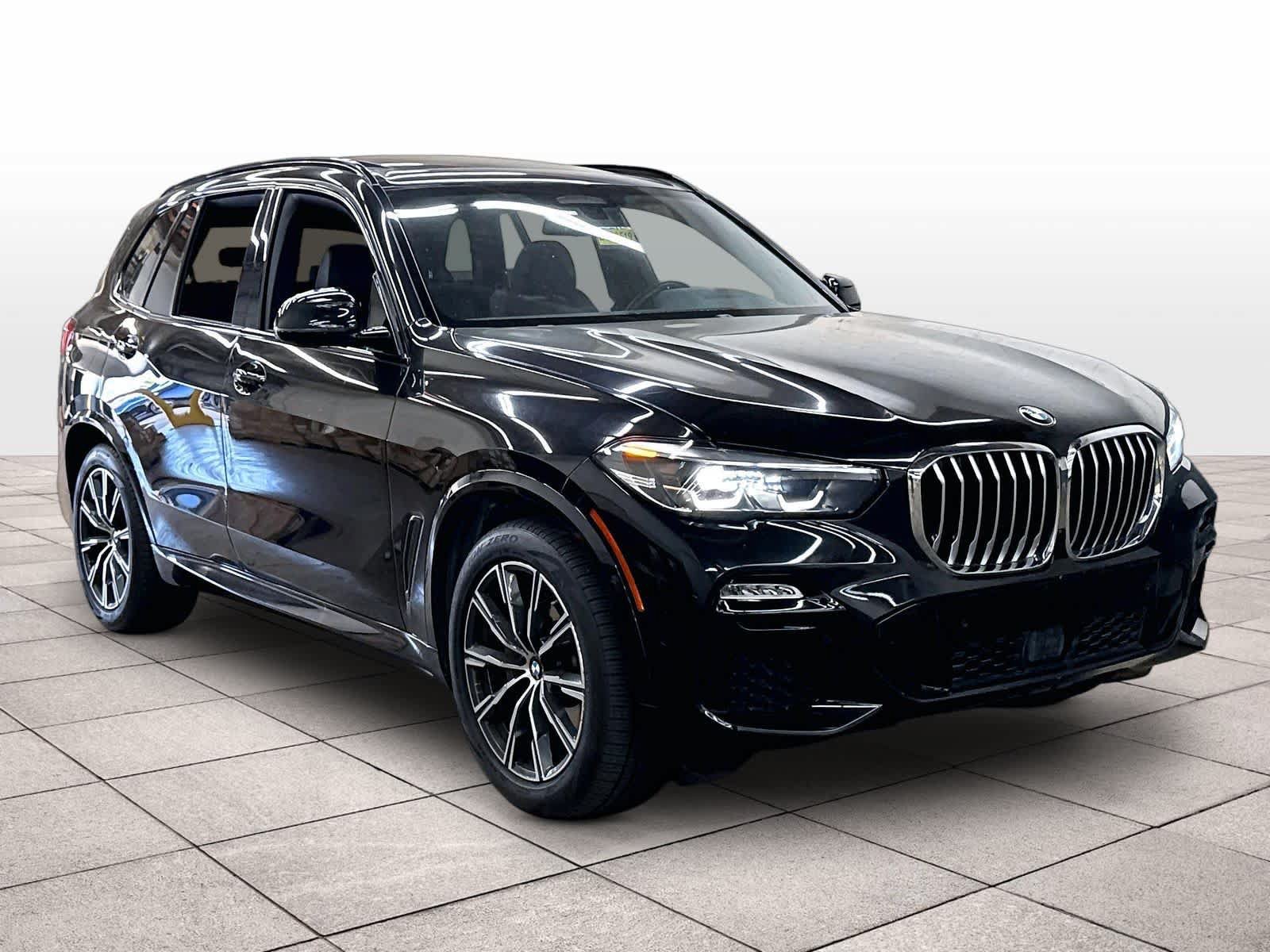 Used 2021 BMW X5 xDrive40i w/ M Sport Package AWD/4WD image 2