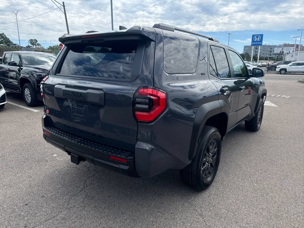 Used 2025 Toyota 4Runner SR5 AWD/4WD image 8