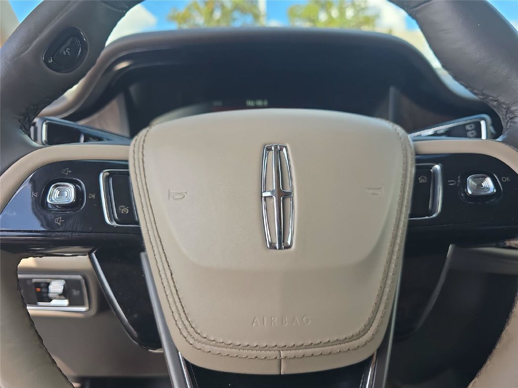 Certified 2022 Lincoln Aviator Reserve w/ Equipment Group 201A RWD image 27