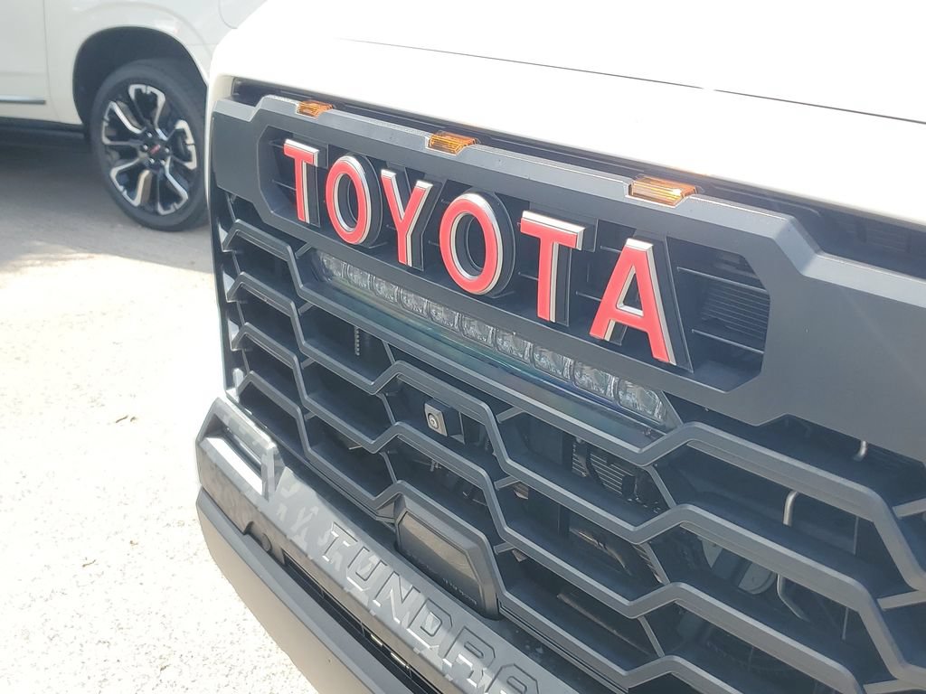 Used 2025 Toyota Tundra TRD Pro AWD/4WD image 9