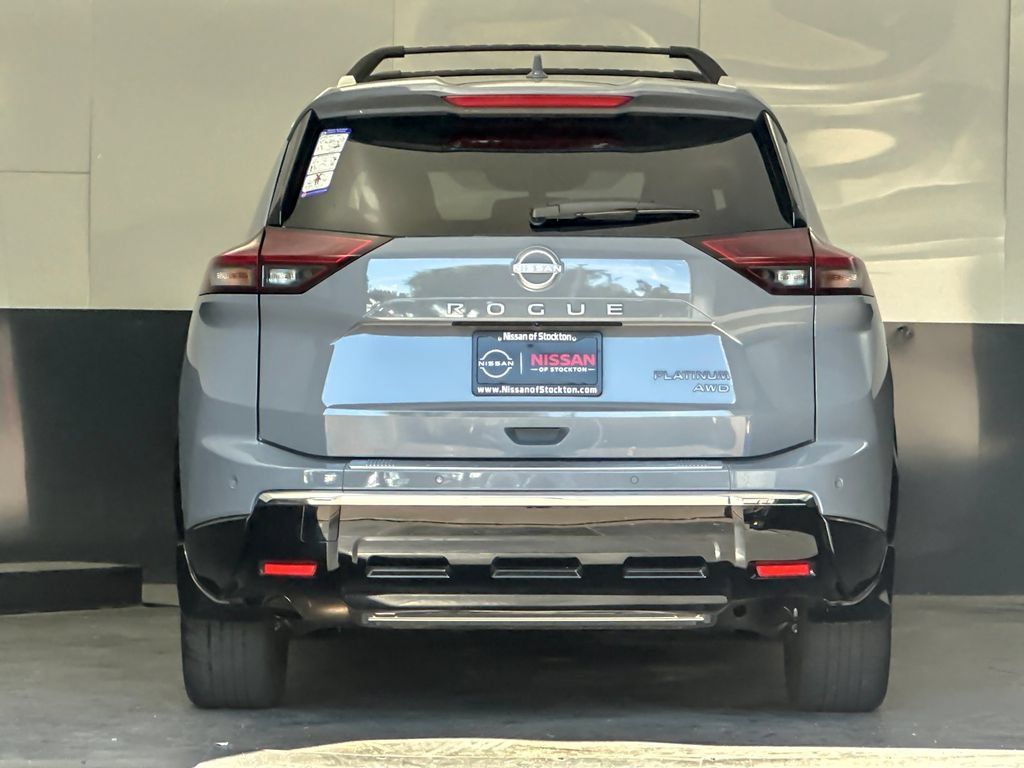 Used 2025 Nissan Rogue Platinum w/ Platinum Premium Package AWD/4WD image 4