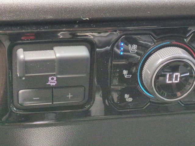 Used 2023 Chevrolet Silverado 1500 High Country w/ Technology Package image 26