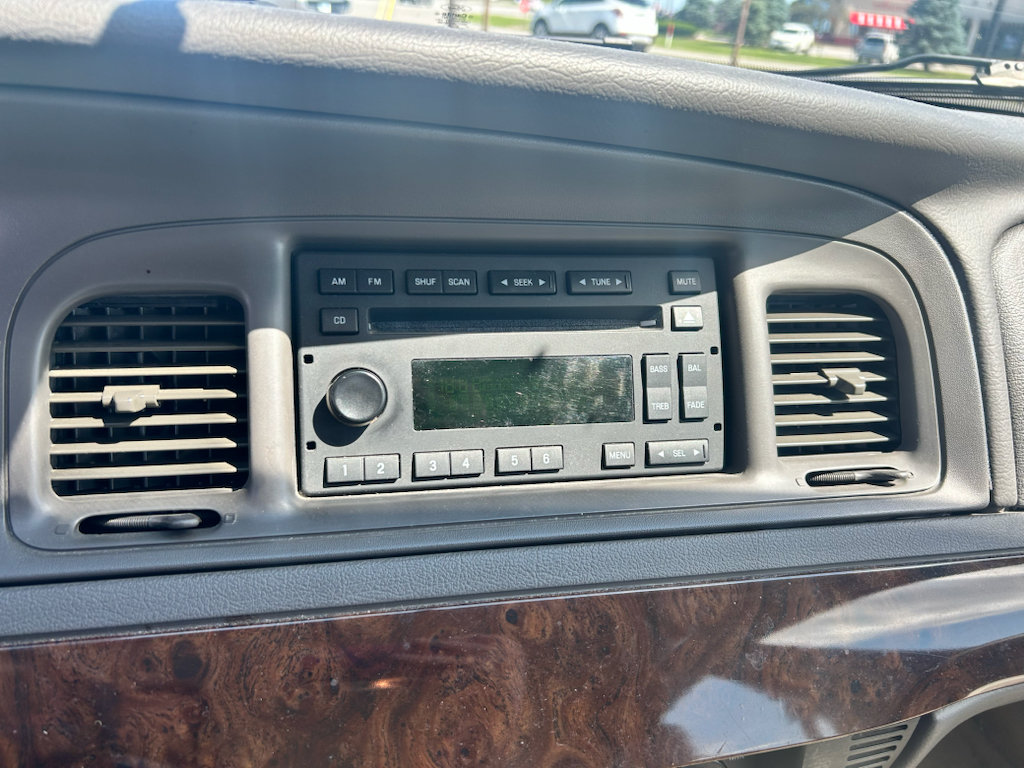 Used 2008 Mercury Grand Marquis GS RWD image 16
