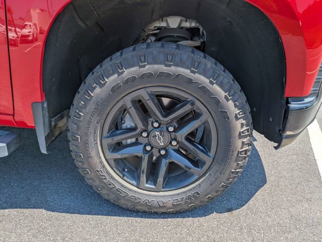 Used 2020 Chevrolet Silverado 1500 LT Trail Boss AWD/4WD image 11