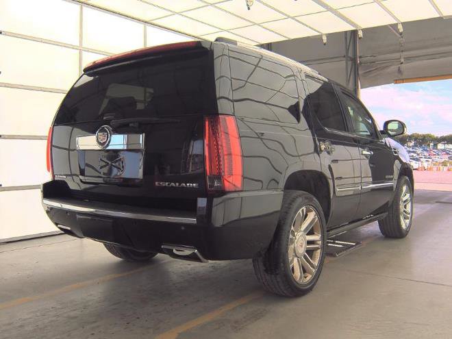 Used 2014 Cadillac Escalade Platinum image 6