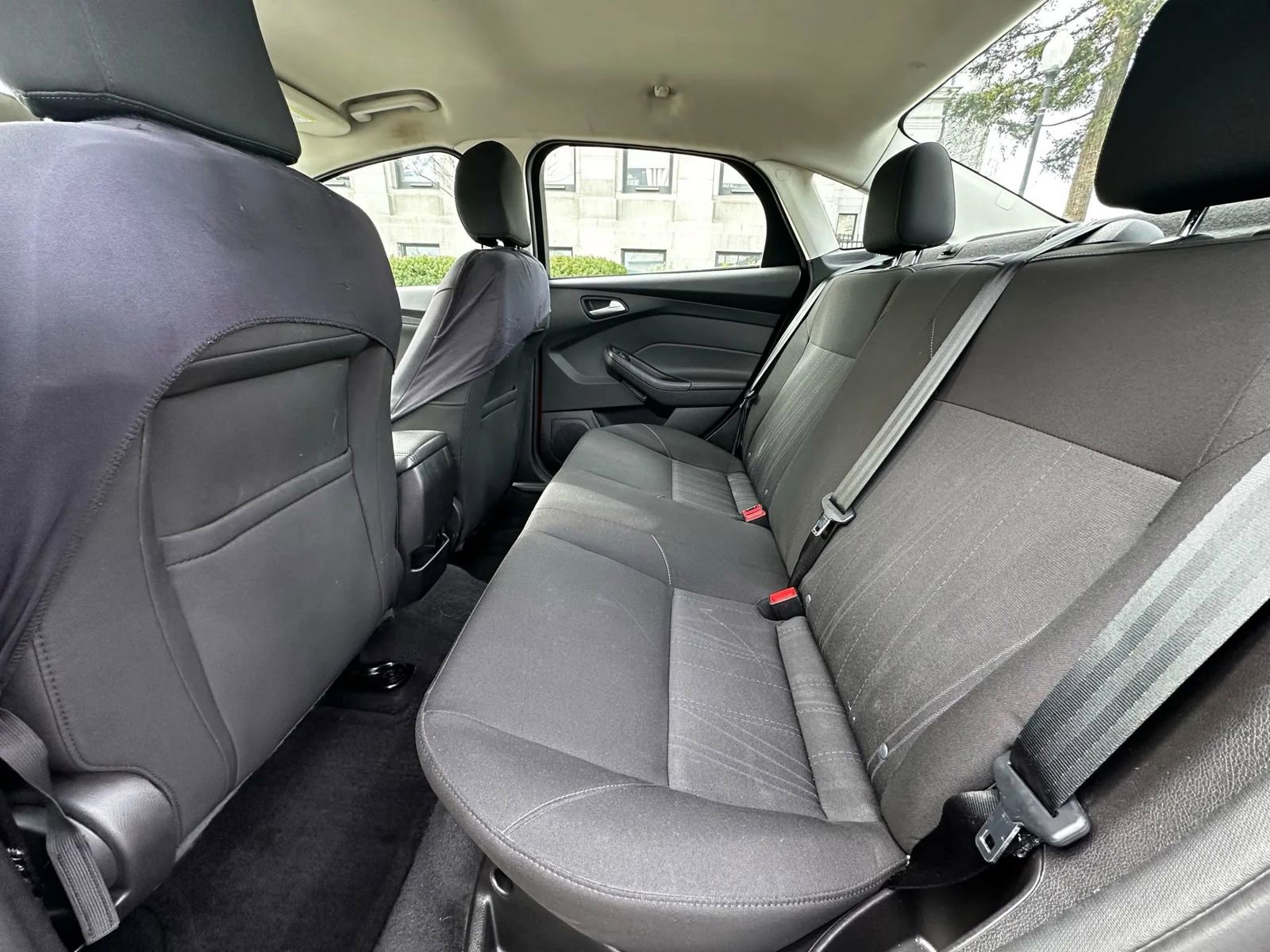 Used 2017 Ford Focus SE image 7