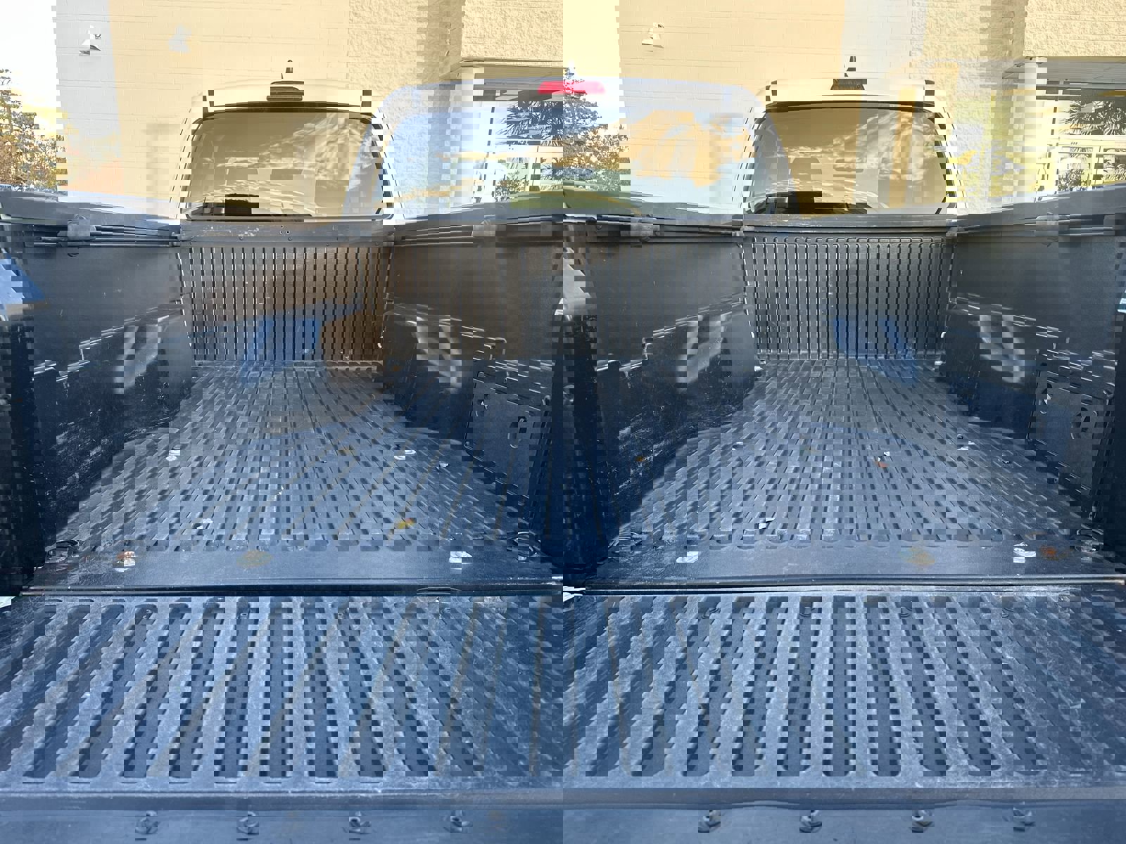 Used 2022 Toyota Tacoma SR image 32