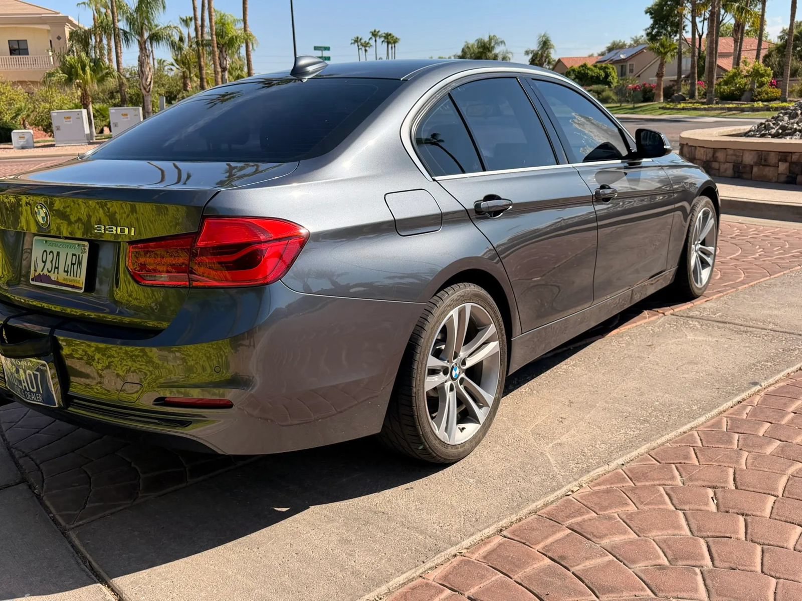 Used 2017 BMW 330i Sedan RWD image 6