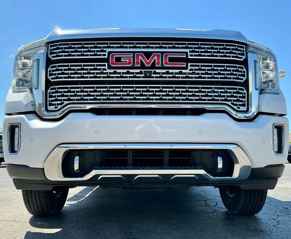 Used 2020 GMC Sierra 3500 Denali w/ Denali Ultimate Package AWD/4WD image 9