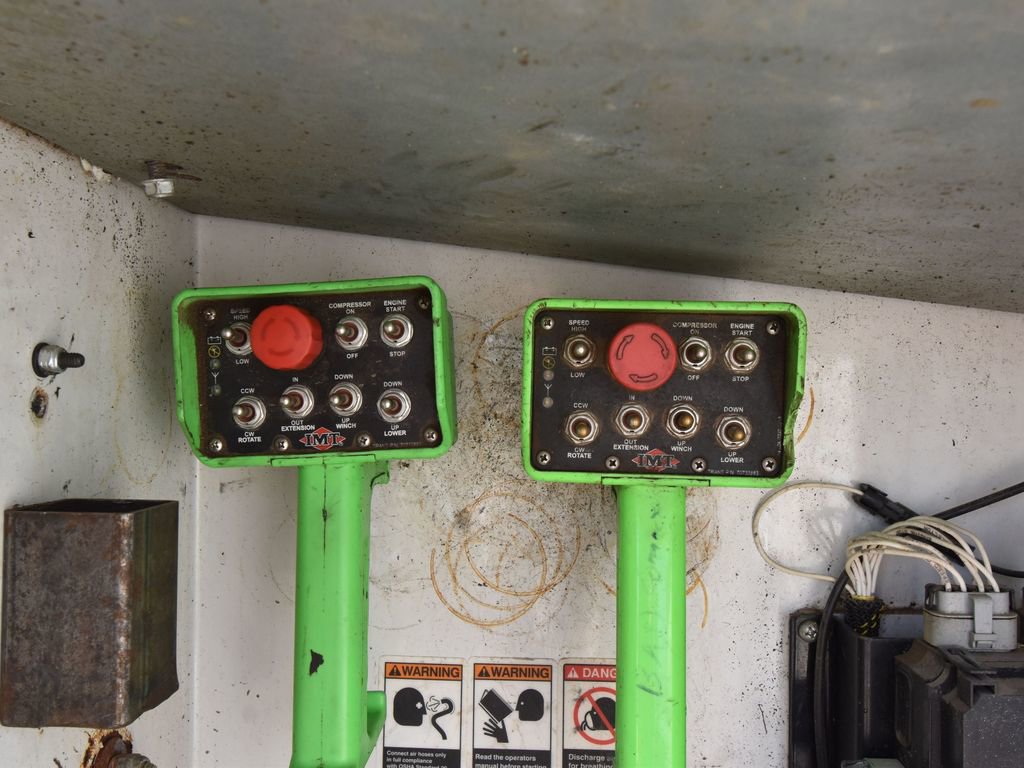 Used 2014 Ford F550 4x4 Regular Cab Super Duty image 61