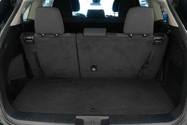 Used 2022 Toyota Highlander L FWD image 17