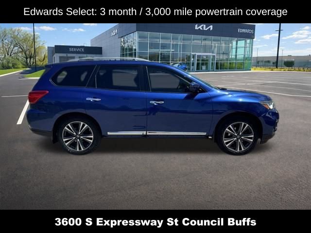 Used 2018 Nissan Pathfinder Platinum AWD/4WD image 2