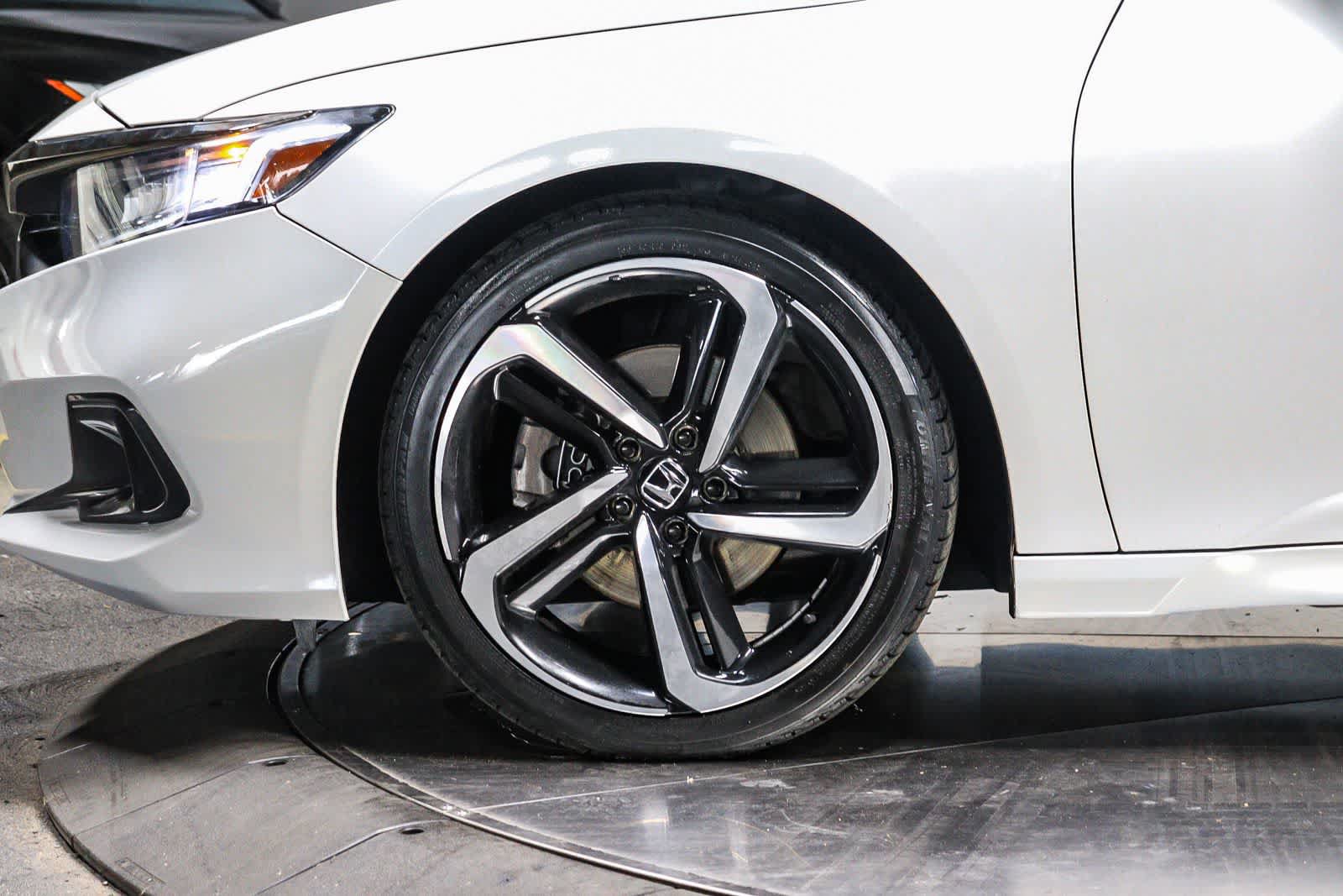 Used 2022 Honda Accord Sport image 8