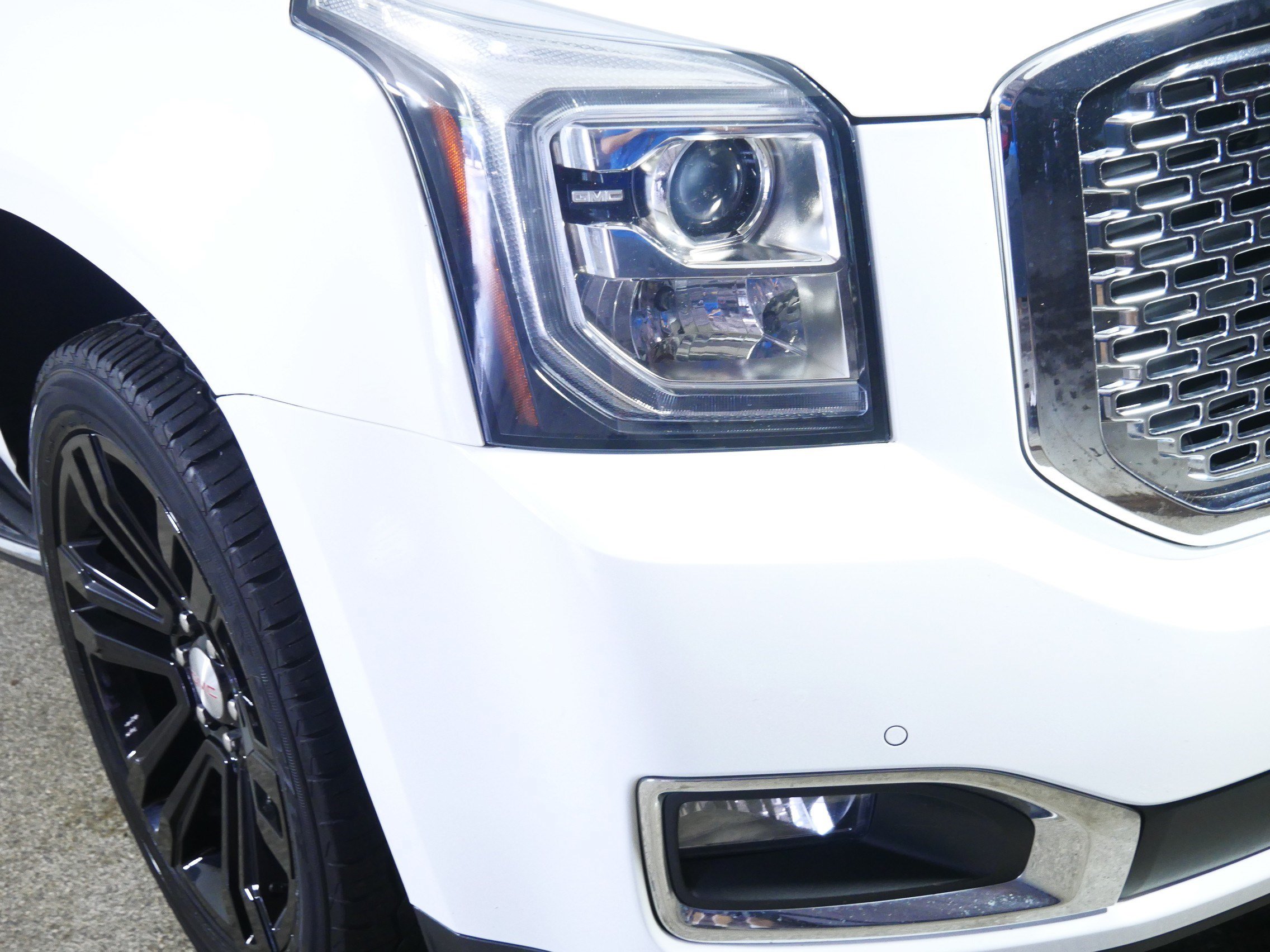 Certified 2019 GMC Yukon SLT AWD/4WD image 16