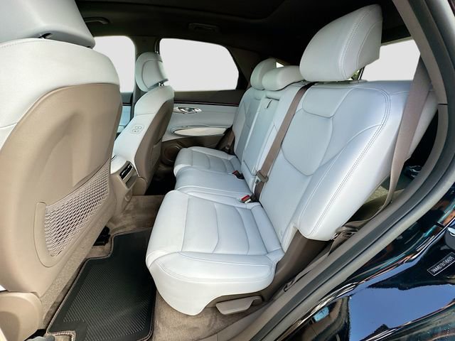 Certified 2026 Genesis GV70 2.5T Advanced image 17