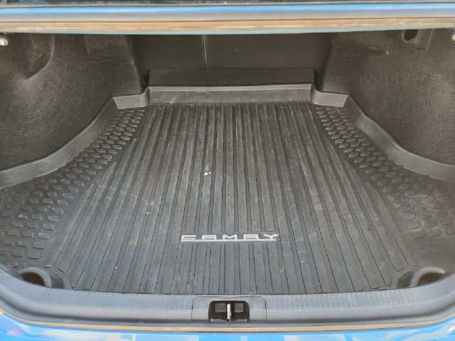 Used 2024 Toyota Camry SE FWD image 32
