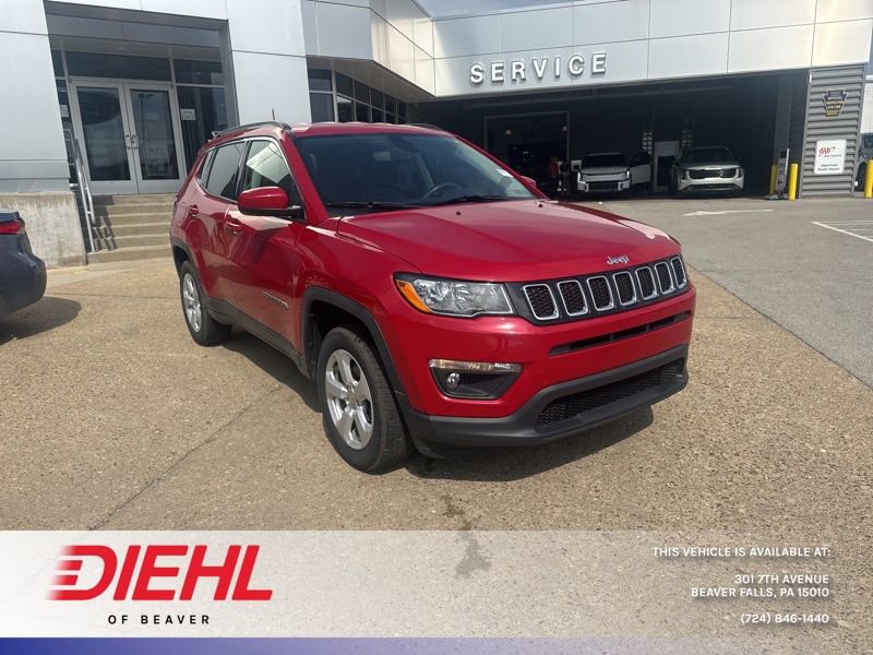 Used 2019 Jeep Compass Latitude image 1