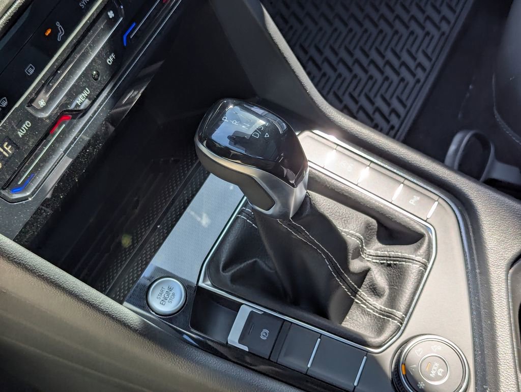 New 2026 Volkswagen Taos SE AWD/4WD image 16