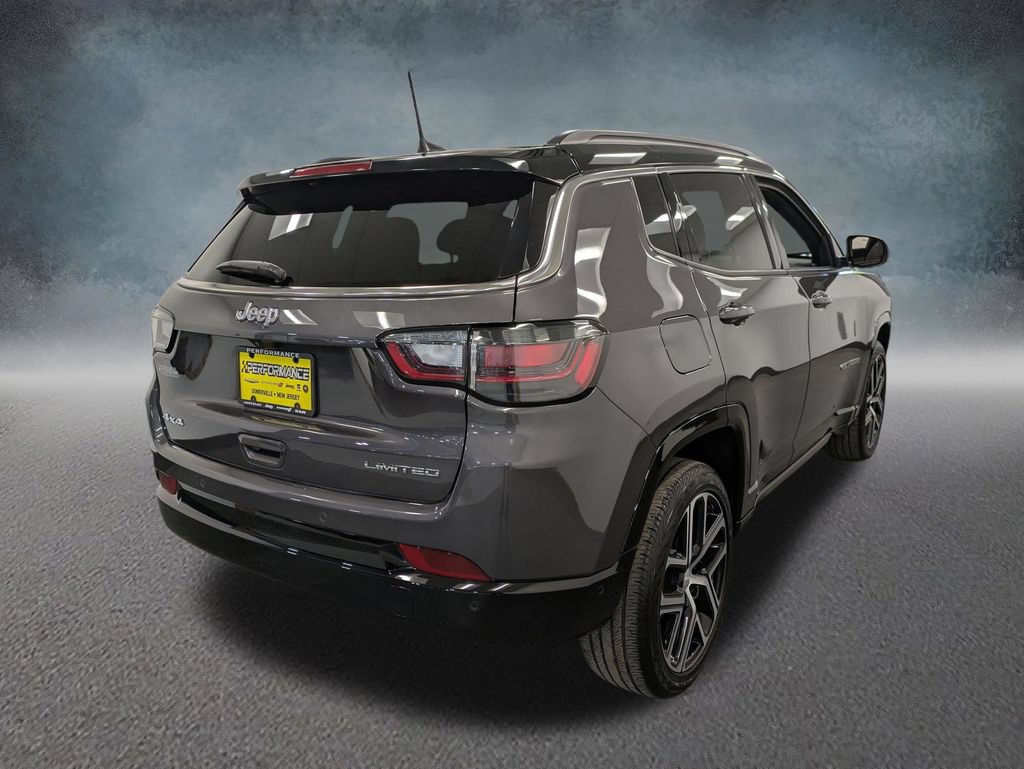 Used 2024 Jeep Compass Limited w/ Elite Group AWD/4WD image 4