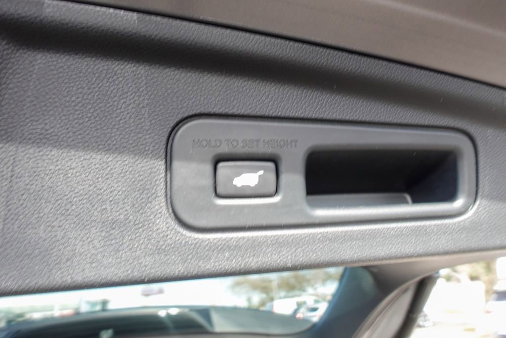 Used 2023 Acura MDX SH-AWD w/ Technology Package image 30