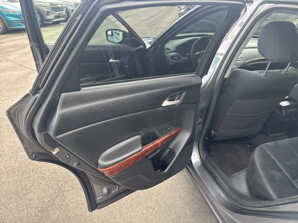 Used 2012 Honda Crosstour EX image 15