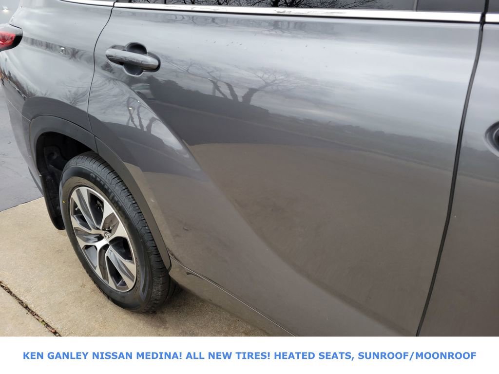 Used 2023 Toyota Highlander L image 14
