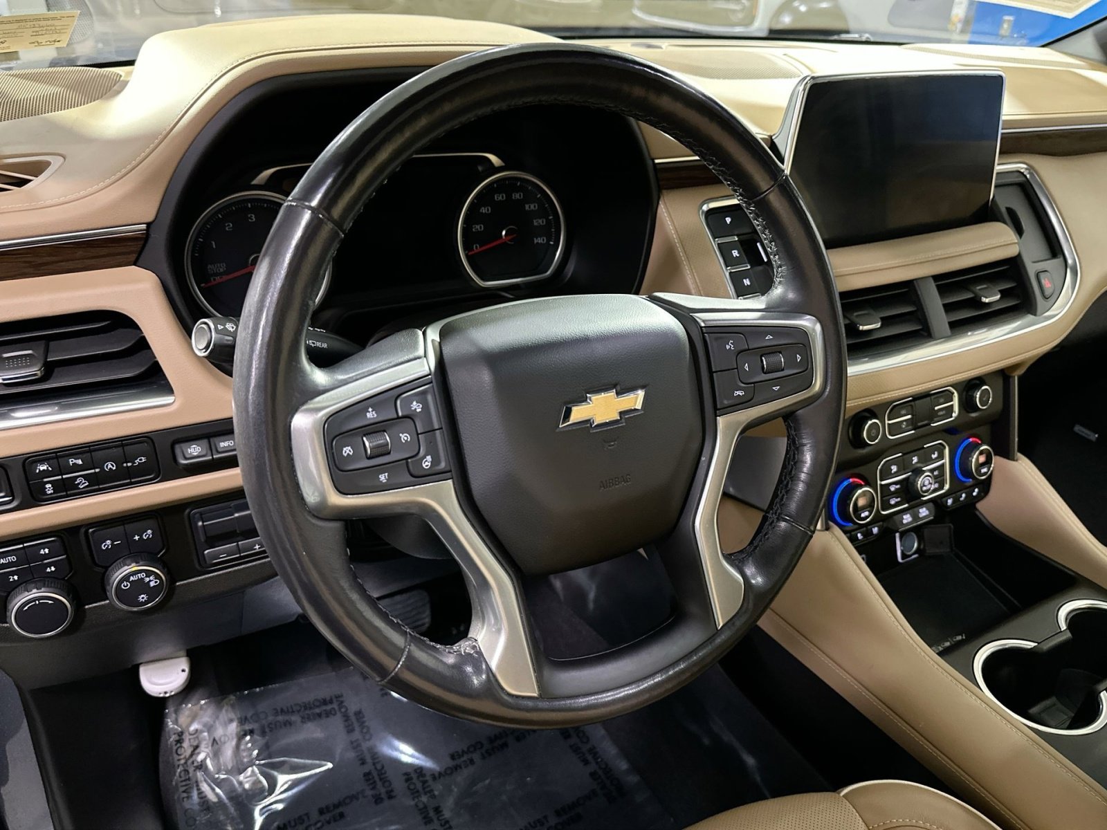 Used 2021 Chevrolet Tahoe Premier w/ Premium Package image 18