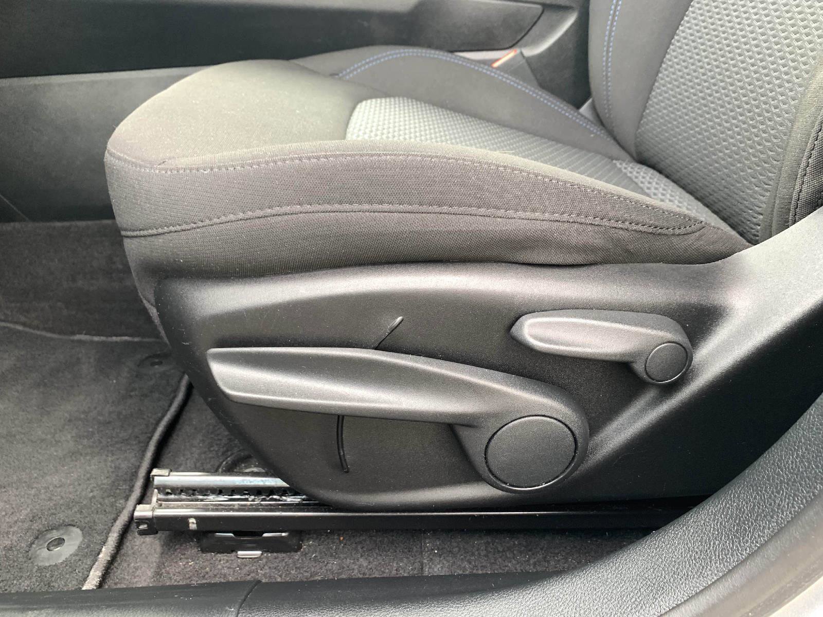 Used 2024 Jeep Compass Sport image 33