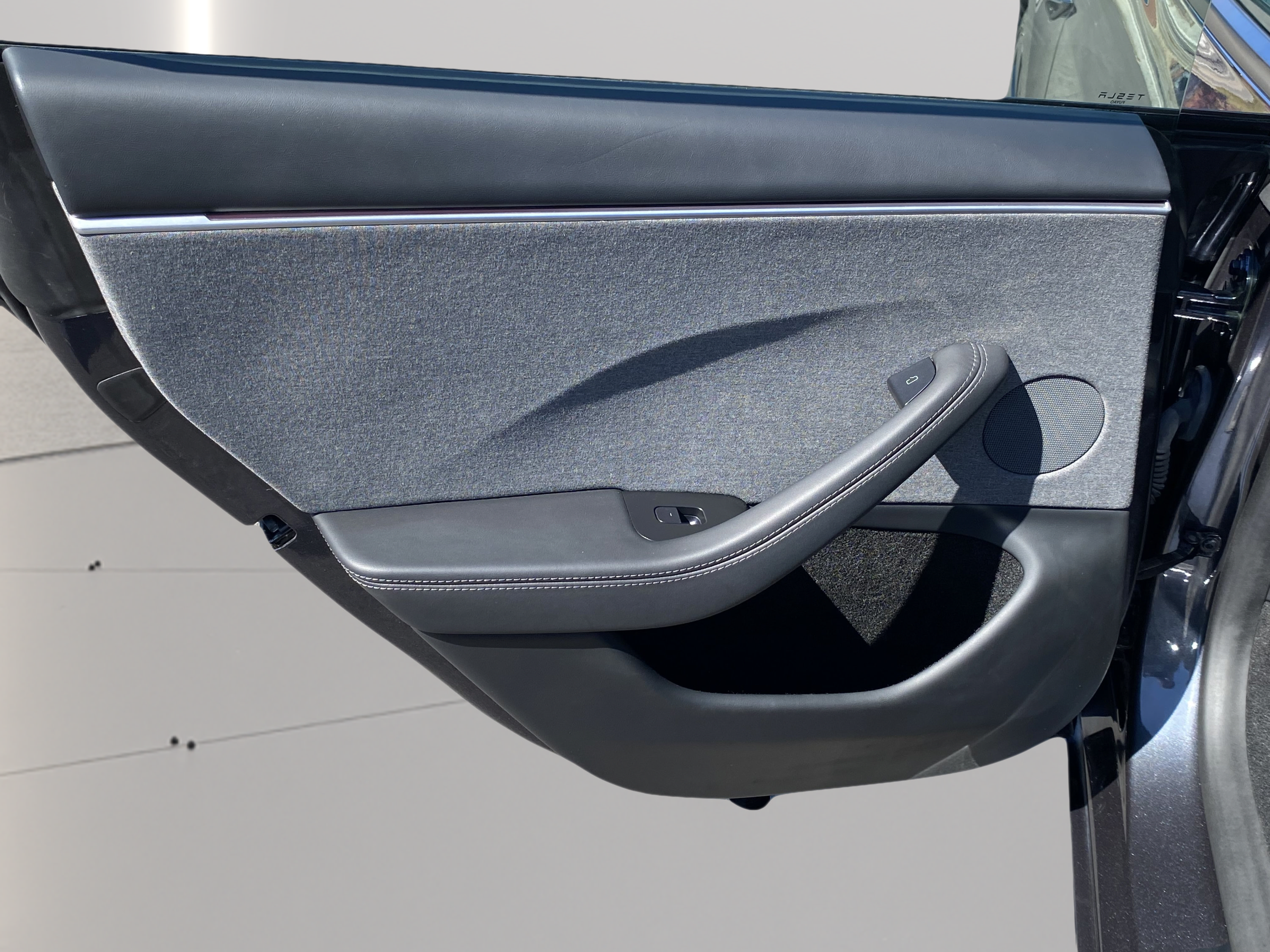 Used 2025 Tesla Model 3 Long Range RWD image 24