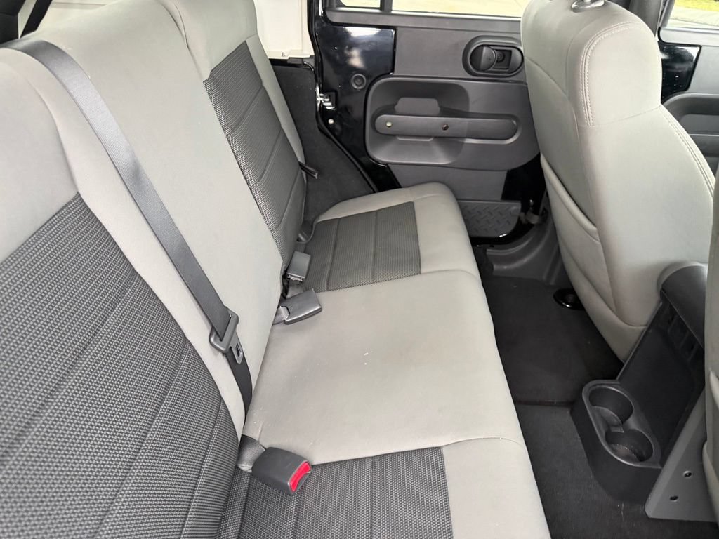 Used 2010 Jeep Wrangler Unlimited Sport AWD/4WD image 16