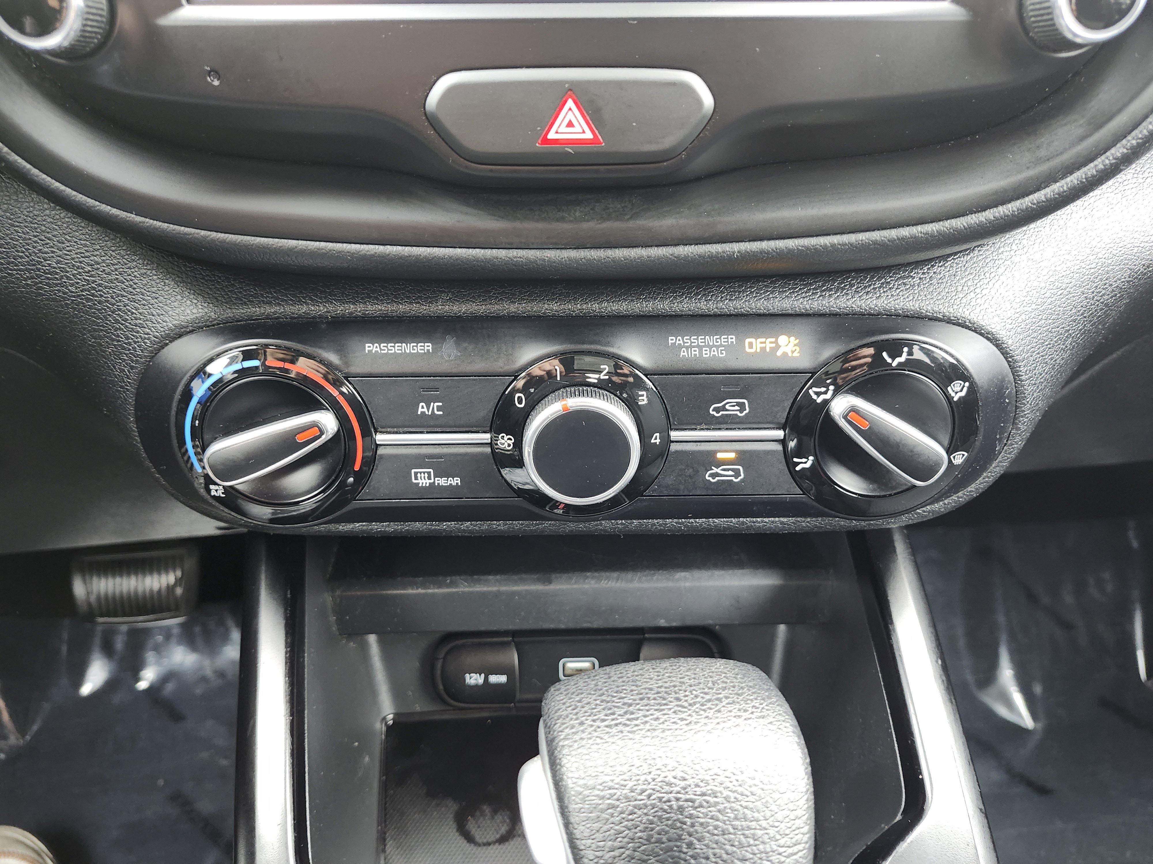 Used 2022 Kia Soul LX w/ Technology Package image 29