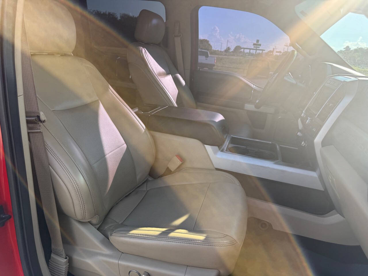Used 2019 Ford F250 Lariat w/ Lariat Ultimate Package AWD/4WD image 51