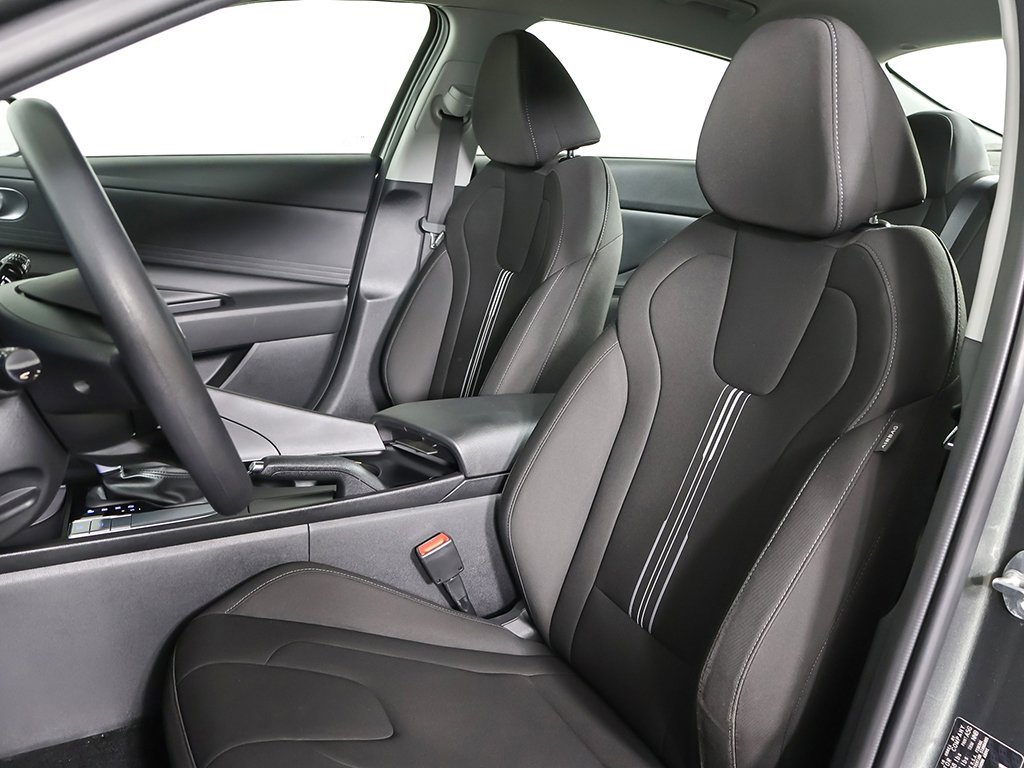 Used 2024 Hyundai Elantra SEL image 24