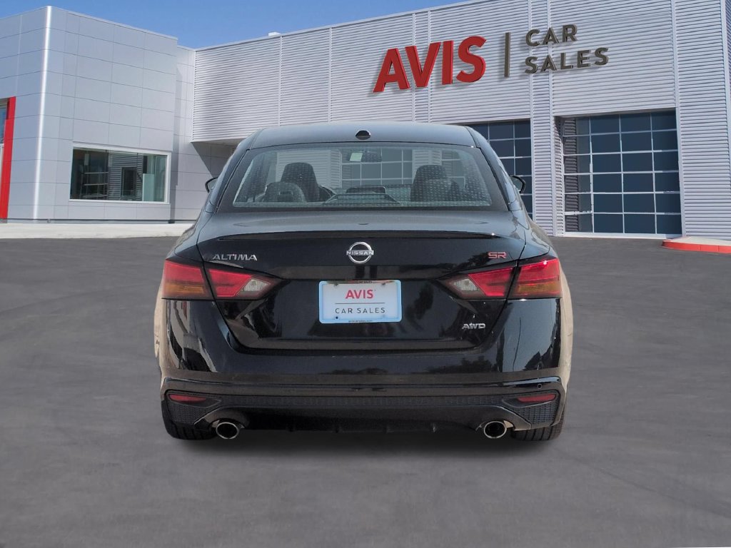 Used 2025 Nissan Altima 2.5 SR AWD/4WD image 6
