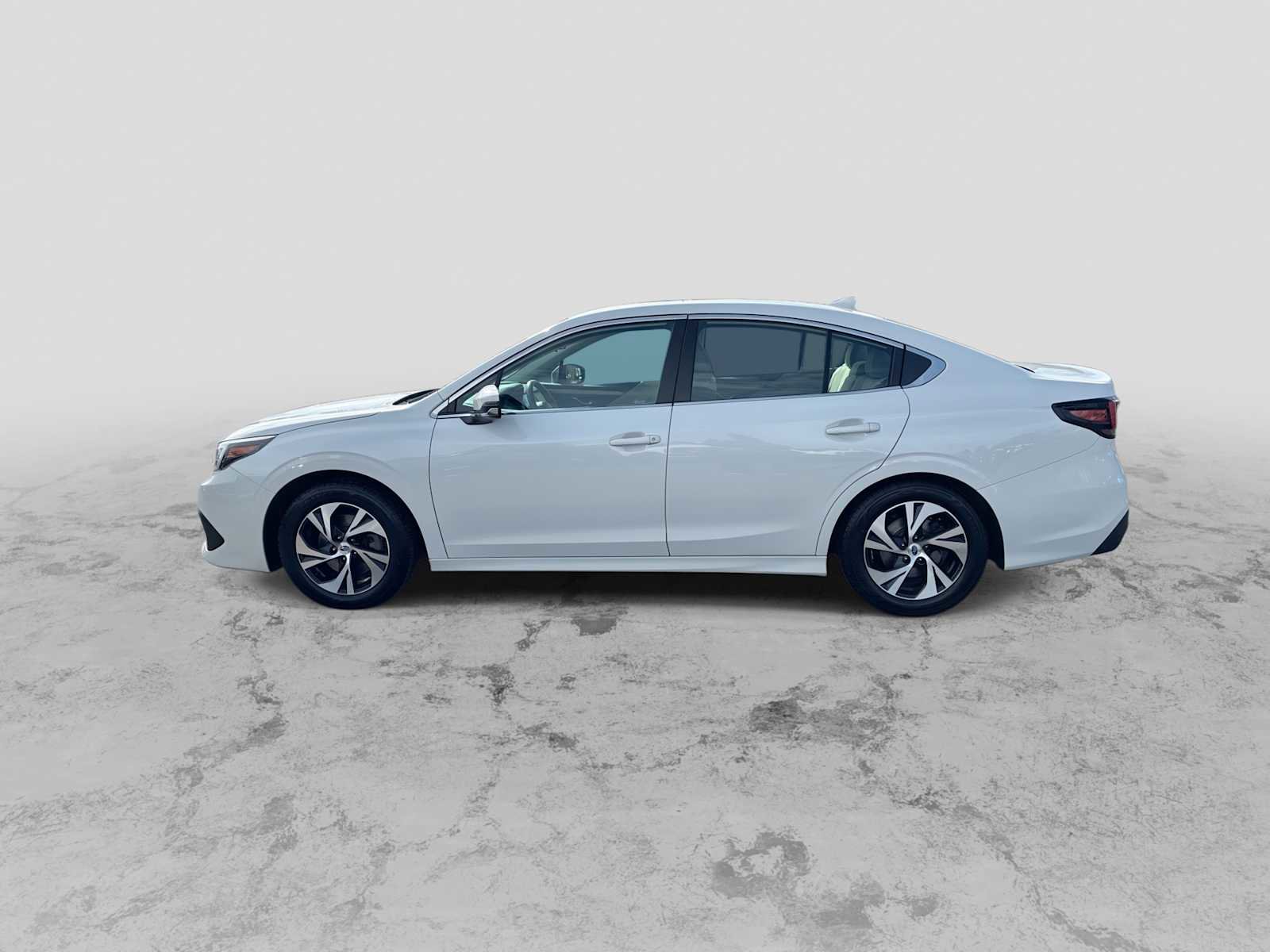 Used 2022 Subaru Legacy Premium image 5