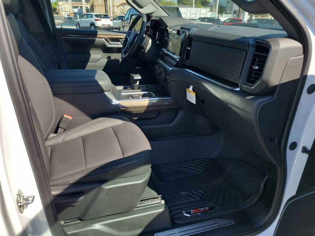 New 2026 Chevrolet Silverado 1500 LT Trail Boss w/ Safety Package AWD/4WD image 18