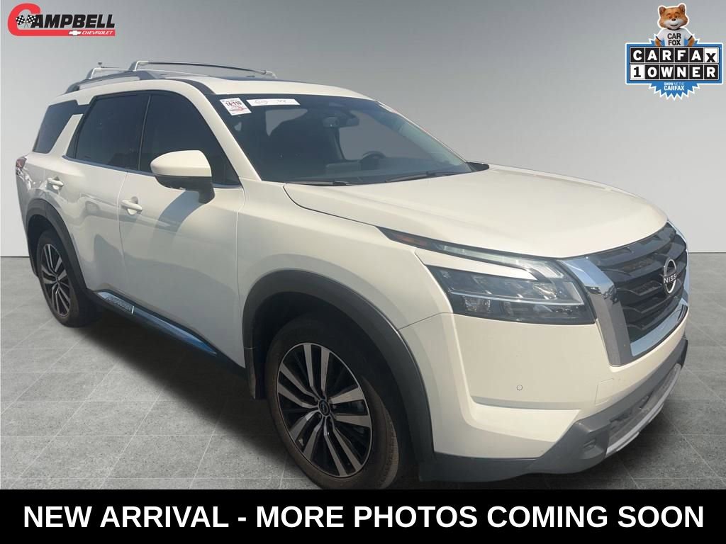 Used 2024 Nissan Pathfinder Platinum w/ Cargo Package image 12