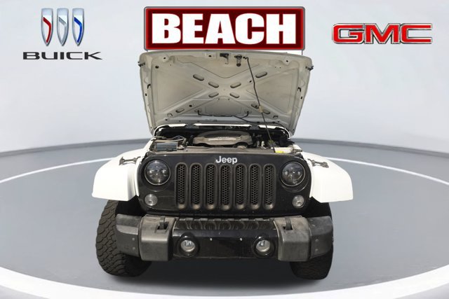 Used 2015 Jeep Wrangler Sport AWD/4WD image 9