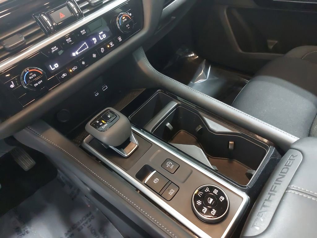 Used 2024 Nissan Pathfinder SV w/ Cargo Package image 26