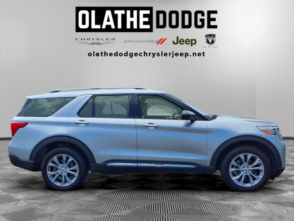 Used 2022 Ford Explorer Limited AWD/4WD image 30