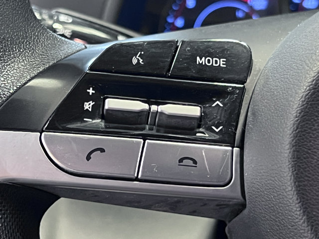 Used 2023 Hyundai Elantra SE FWD image 20