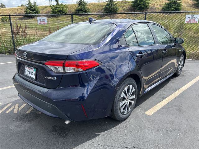 Certified 2020 Toyota Corolla LE FWD image 3