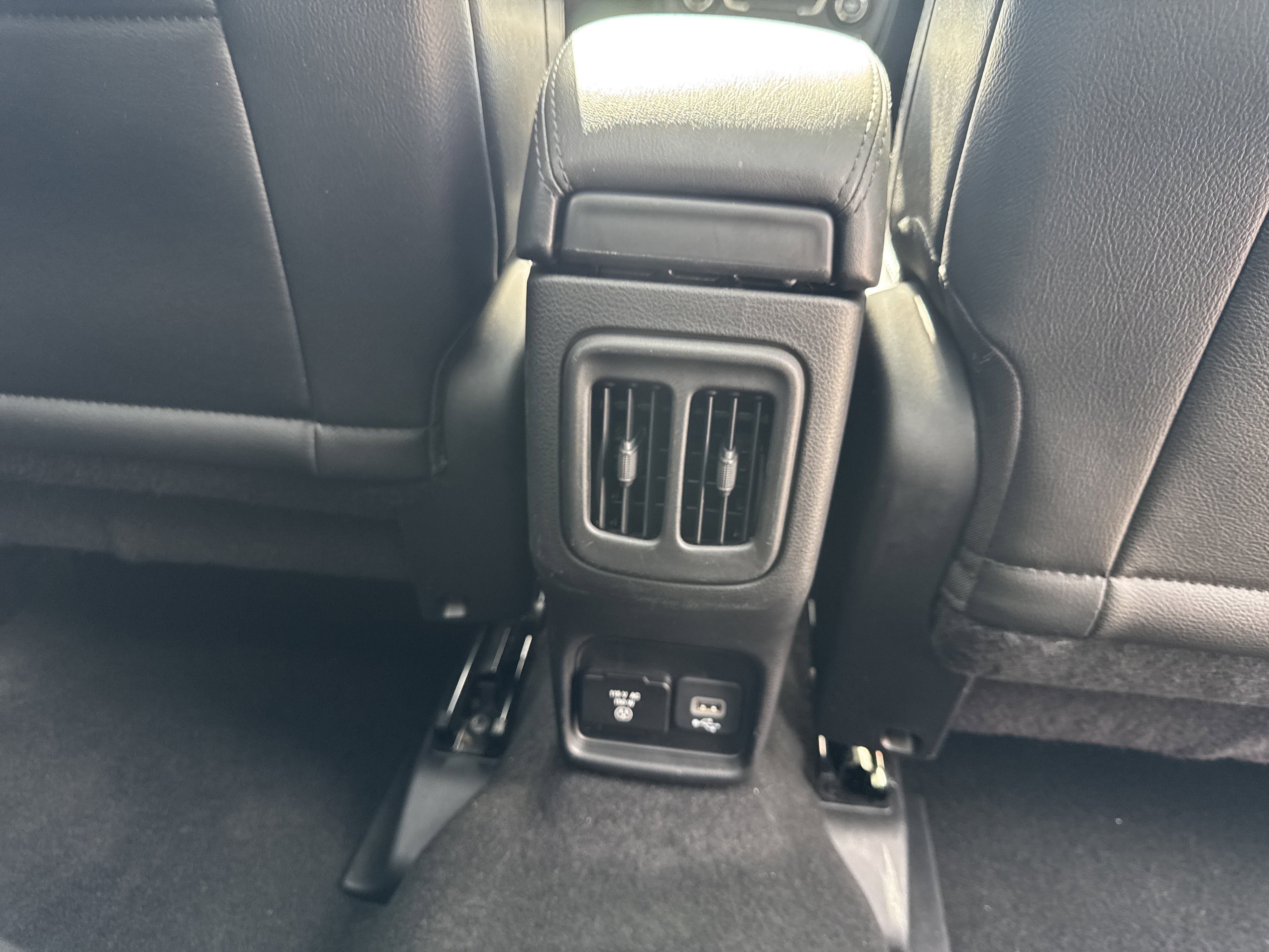 Used 2021 Jeep Compass Latitude w/ Sun and Sound Group image 23