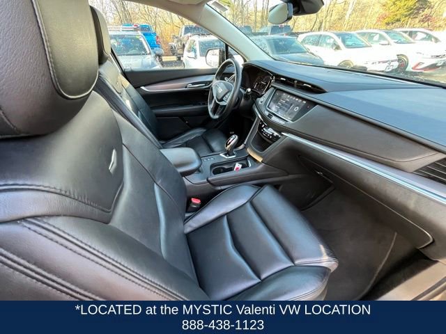 Used 2017 Cadillac XT5 Luxury w/ Driver Awareness Package image 25