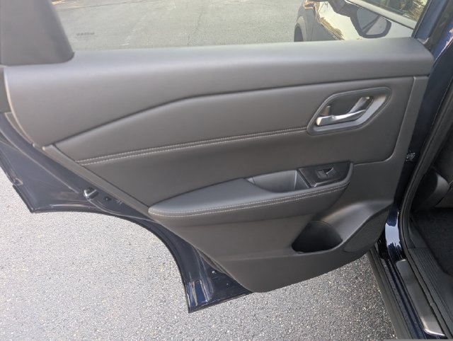 New 2026 Nissan Rogue Dark Armor AWD/4WD image 15