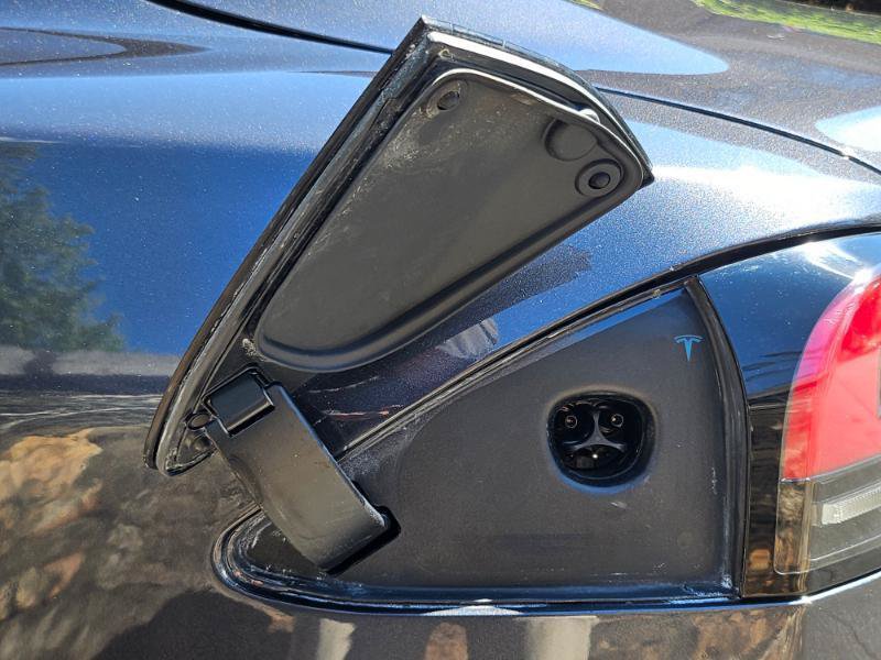 Used 2024 Tesla Model S AWD/4WD image 32